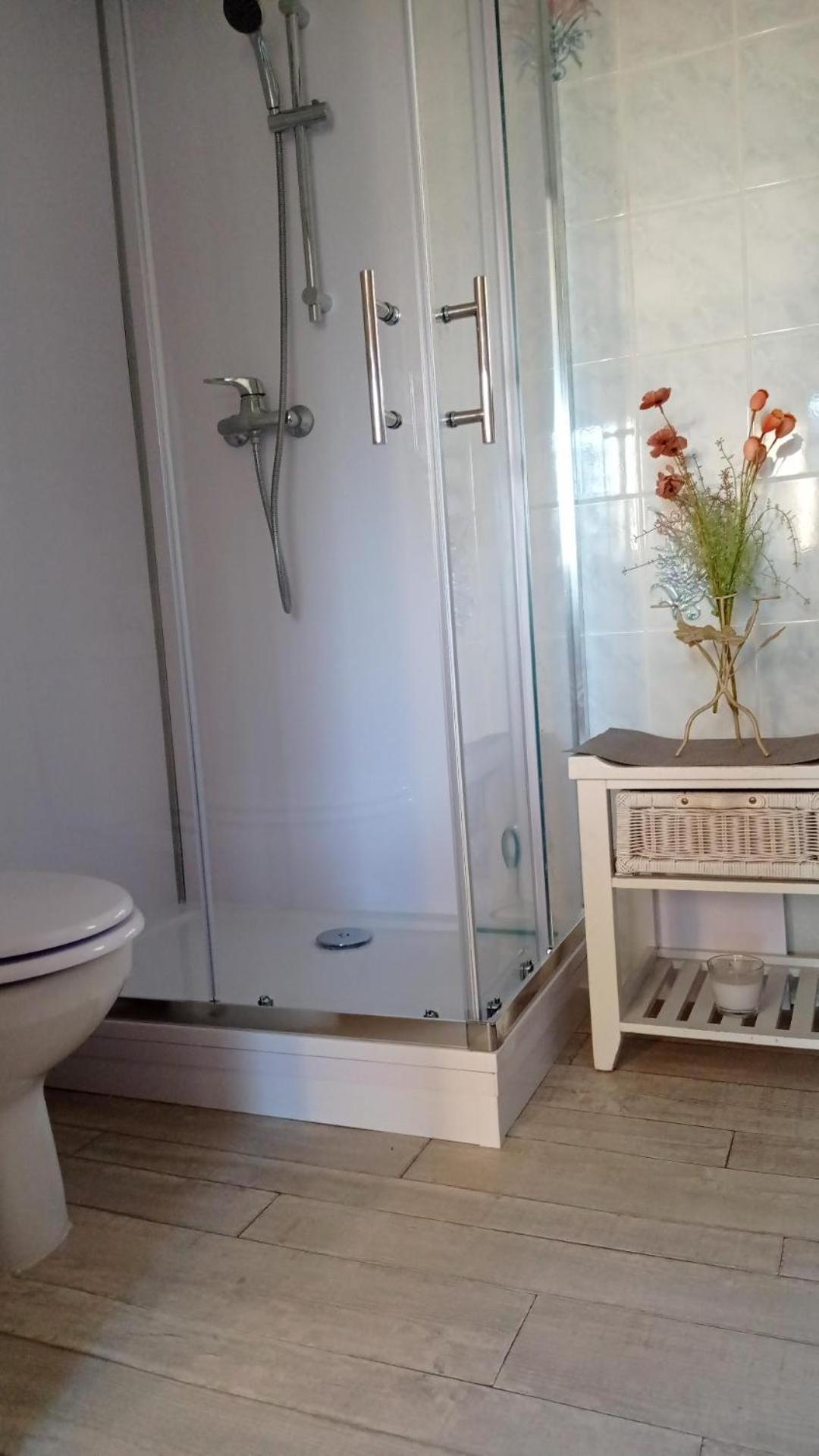Les Cigales Bed & Breakfast Villelaure Eksteriør bilde
